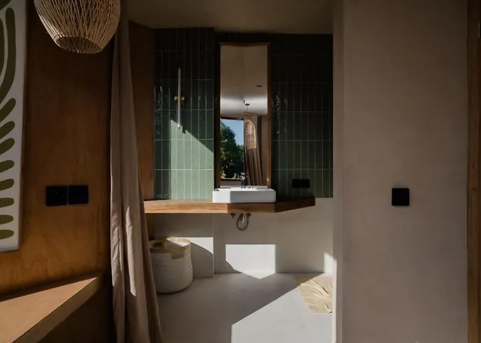 Sol & Terra By Alpha Ark Apartment Canggu (Bali)